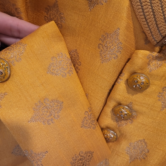 Men's Indian Tunic Sherwani Set - Picture 4 of 12